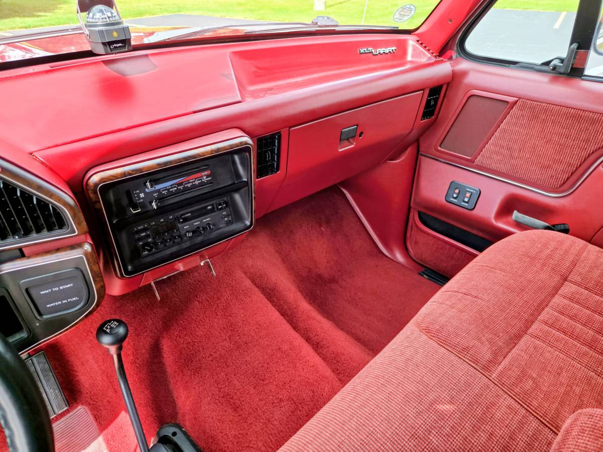 Ford-f250-4x4-lariat-diesel-1988-red-12