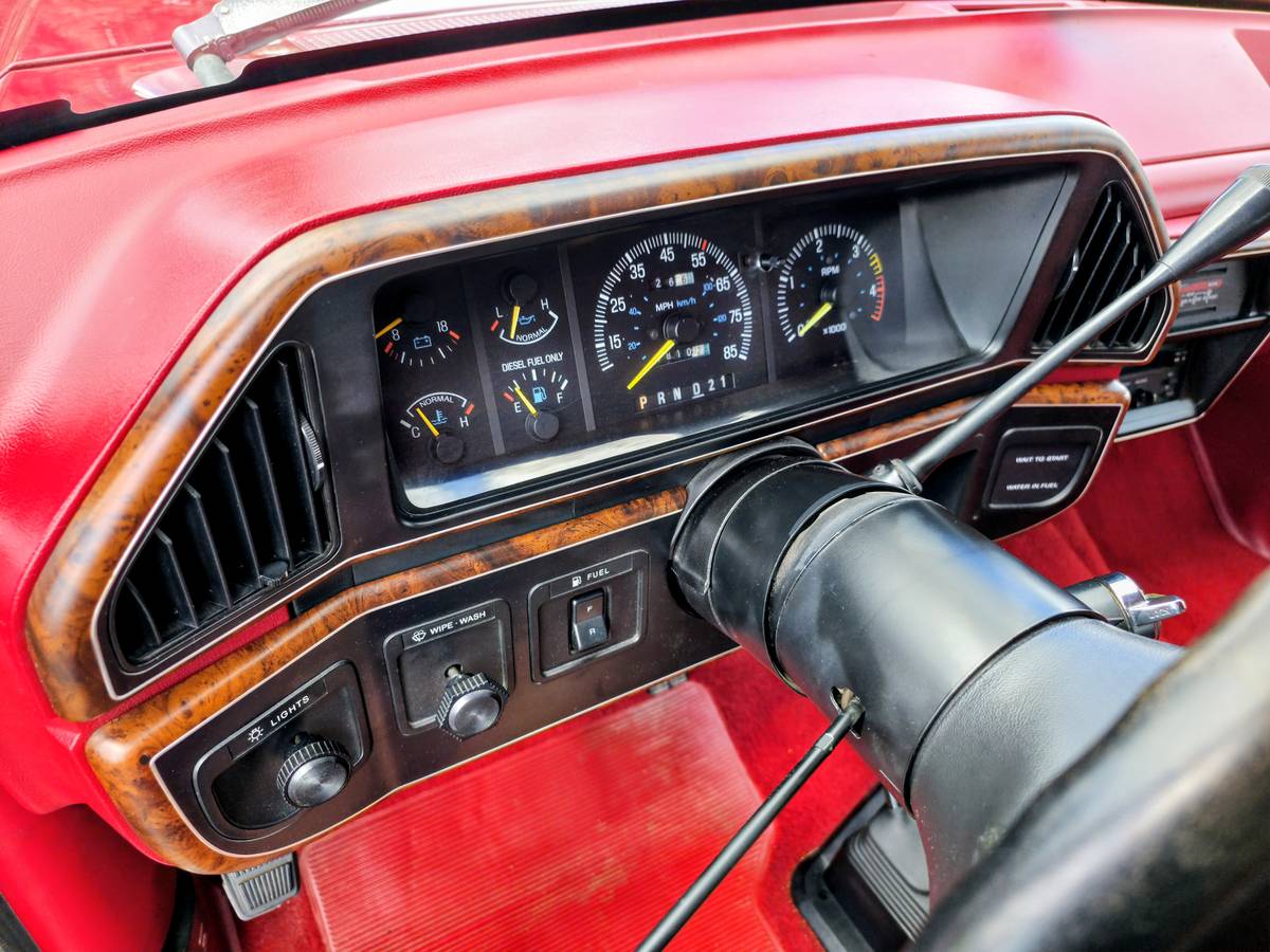 Ford-f250-4x4-lariat-diesel-1988-red-15