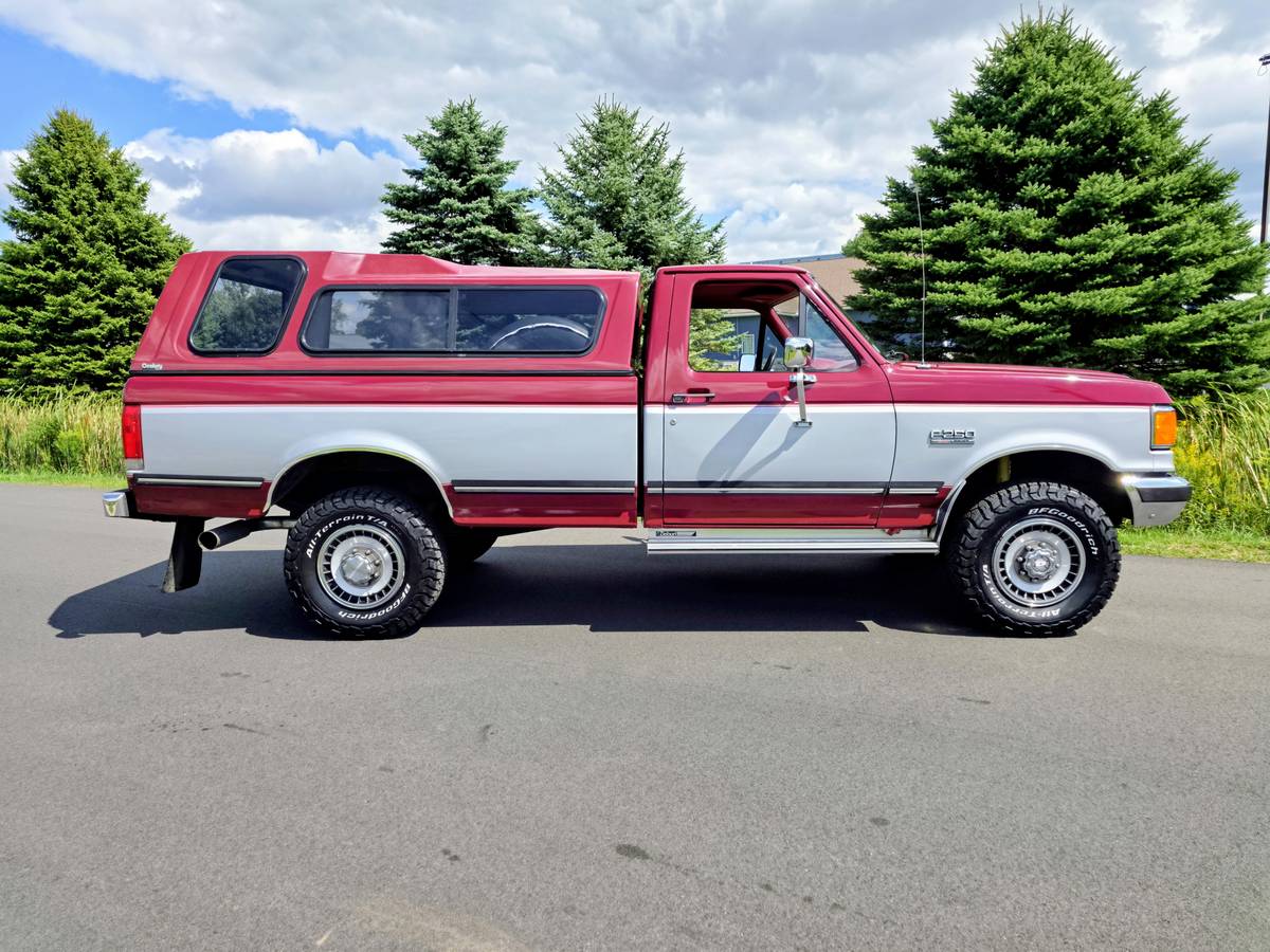 Ford-f250-4x4-lariat-diesel-1988-red-5