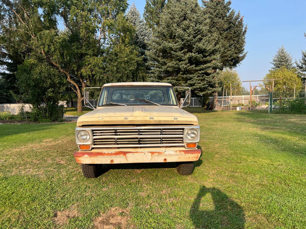 Ford-f250-camper-special-1968-yellow-4