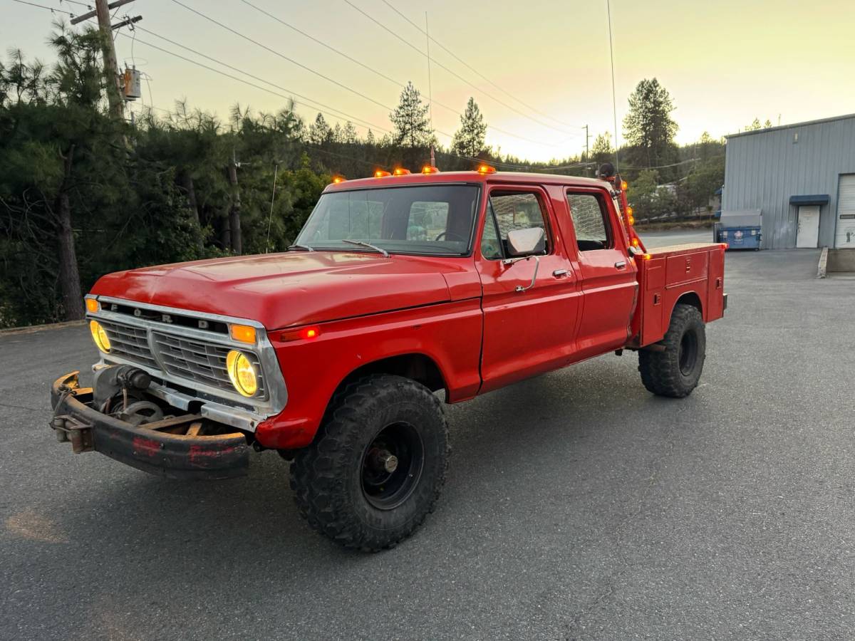 Ford-f250-crew-cab-4x4-1976-red-37