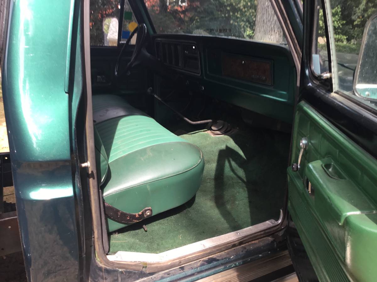 Ford-f250-custom-1978-green-3