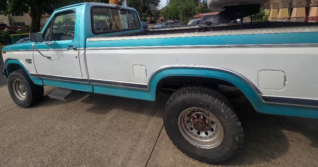 Ford-f250-diesel-1984