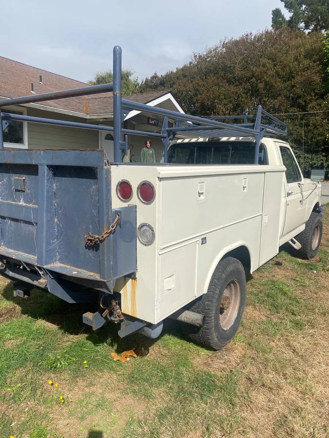 Ford-f250-diesel-1990-white-2