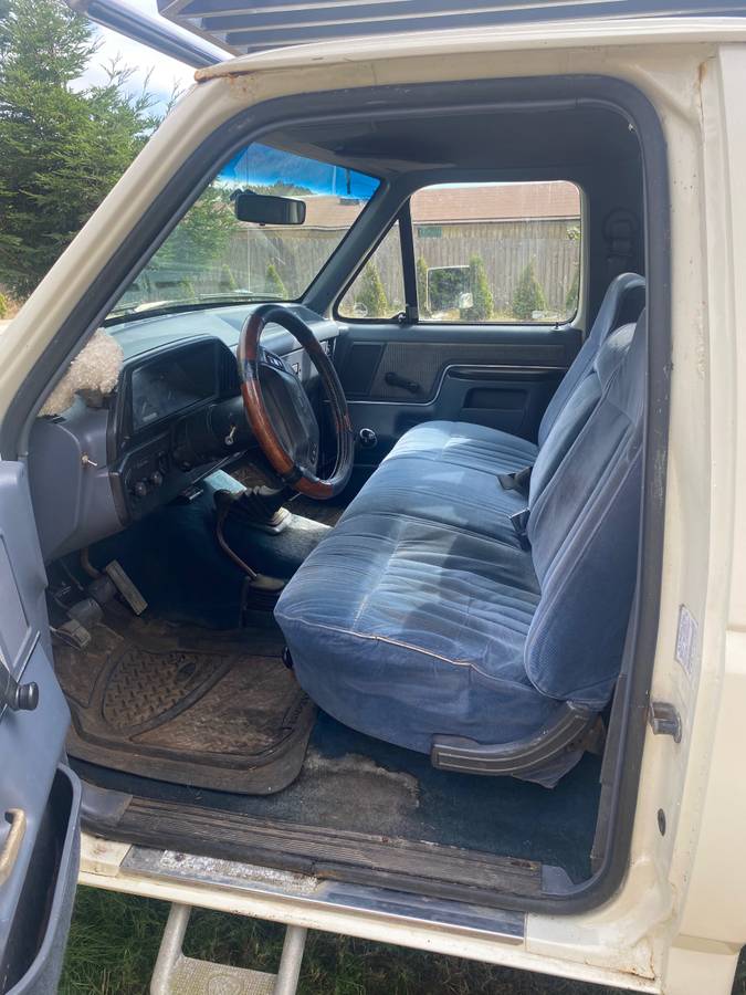 Ford-f250-diesel-1990-white-4
