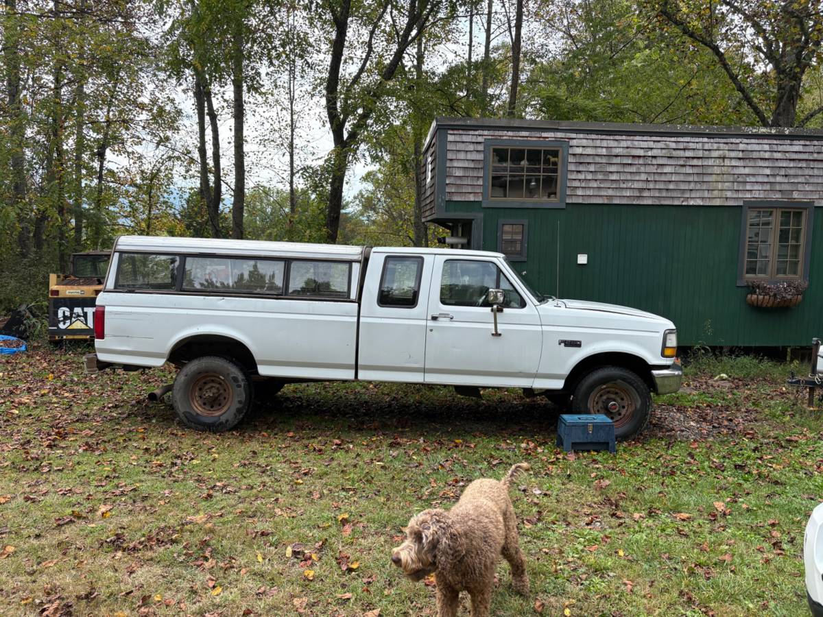 Ford-f250-diesel-1991-white-1