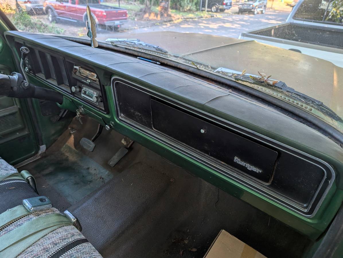 Ford-f250-ranger-camper-special-1974-12