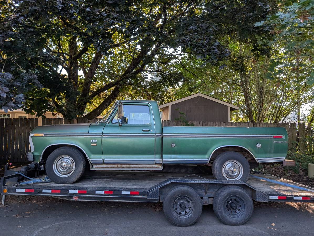 Ford-f250-ranger-camper-special-1974
