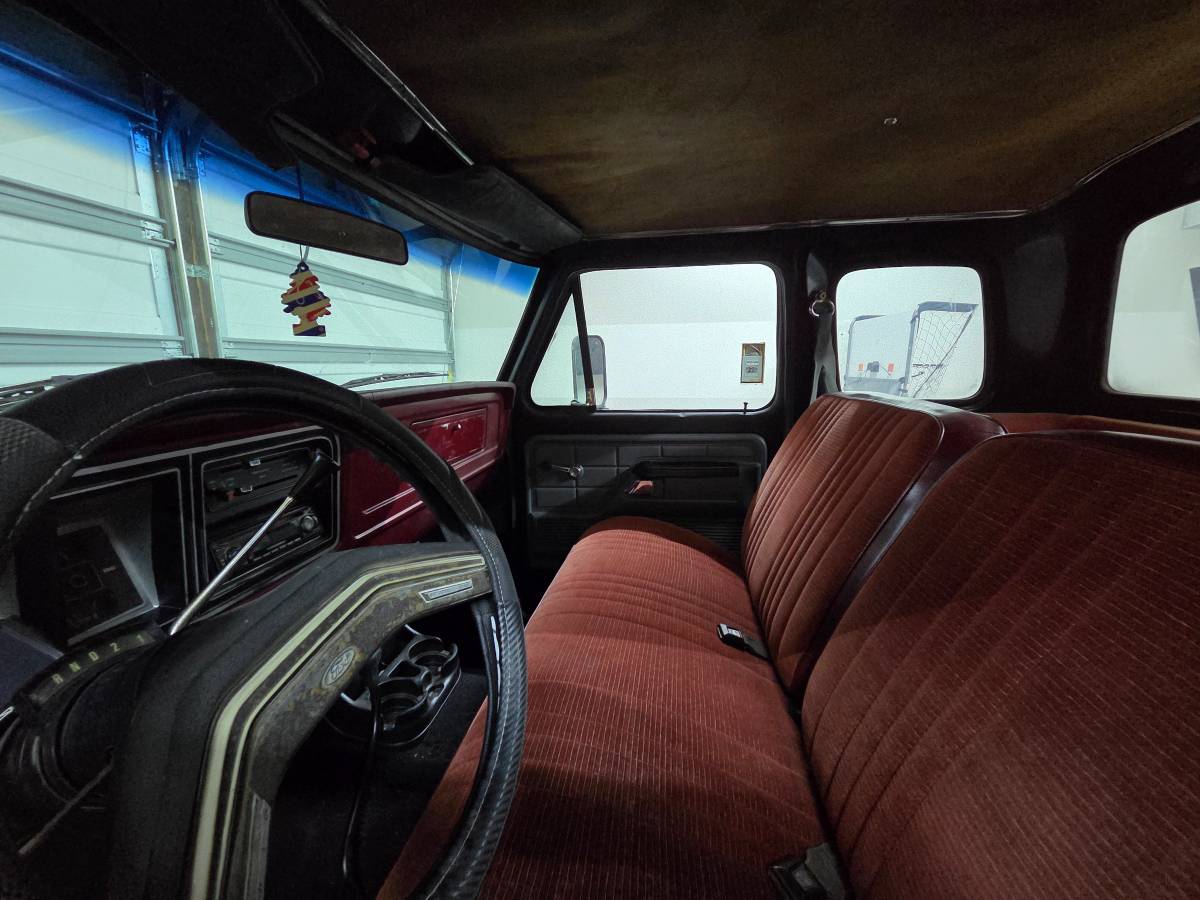 Ford-f250-supercab-4x4-1978-black-1