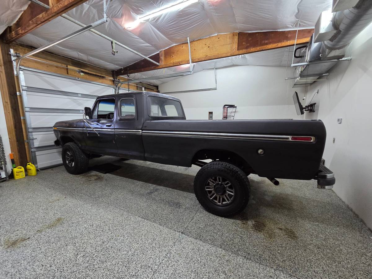 Ford-f250-supercab-4x4-1978-black