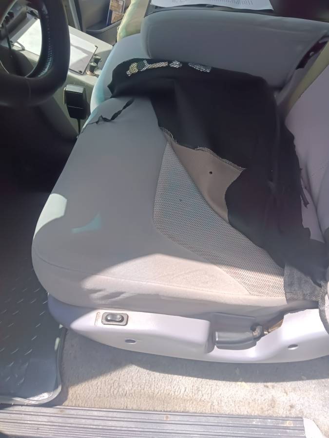 Ford-f250-xlt-4x4-1995-white-1