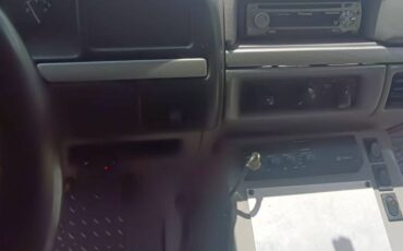 Ford-f250-xlt-4x4-1995-white-5