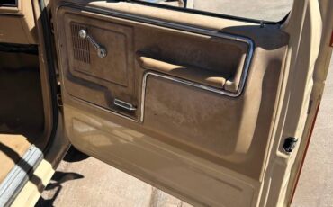 Ford-f350-1983-13