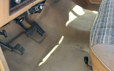 Ford-f350-1983-17