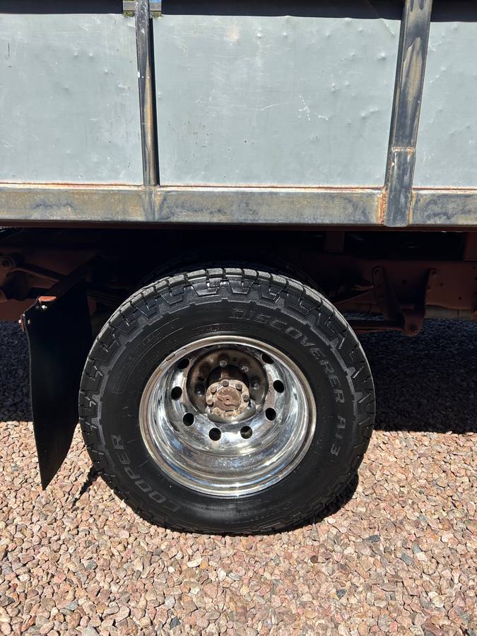 Ford-f350-1983-23