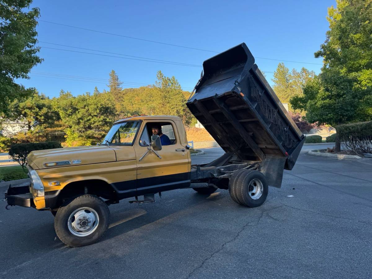 Ford-f350-4x4-1969-yellow-49