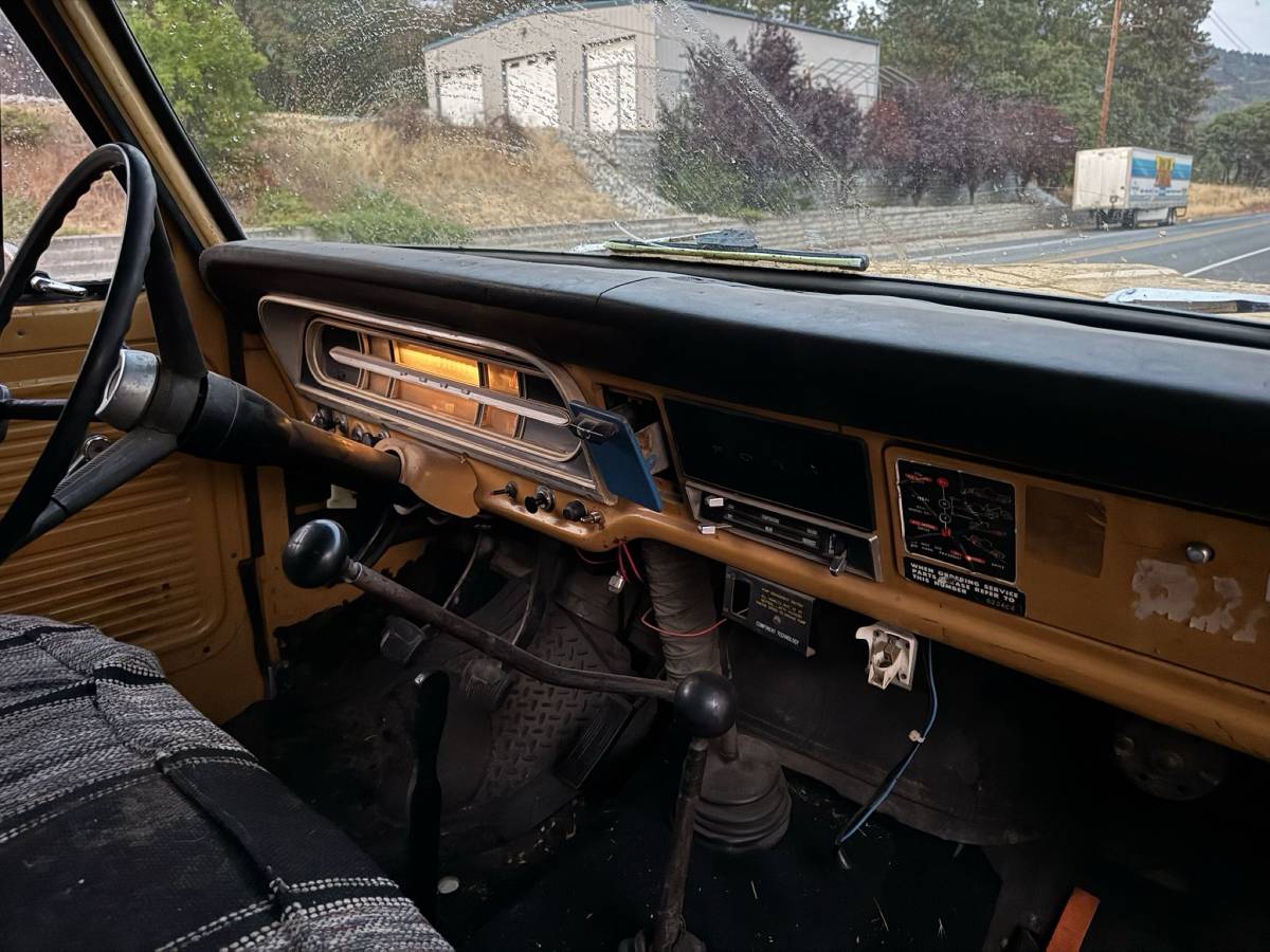 Ford-f350-4x4-1969-yellow-93