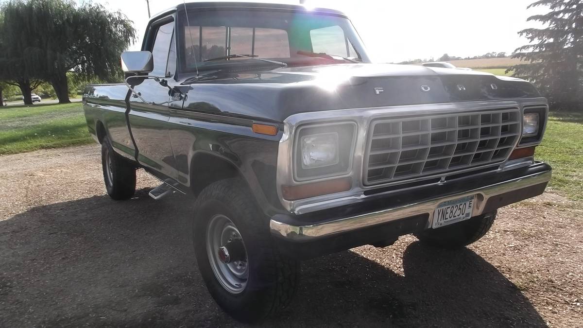 Ford-f350-4x4-1979-green