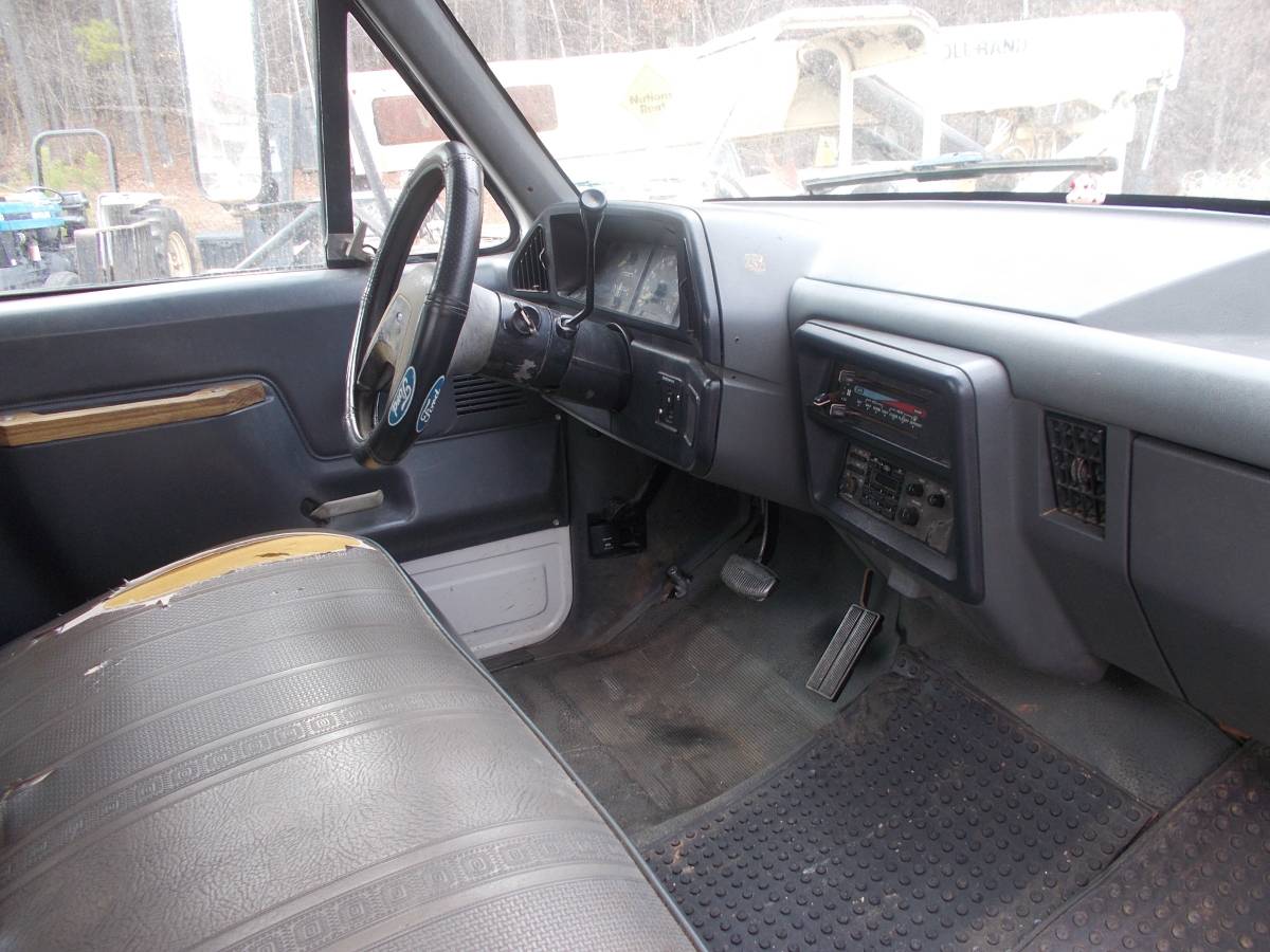 Ford-f350-super-duty-1991-white-3