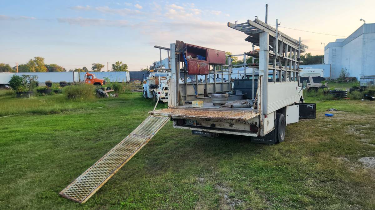 Ford-f550-super-duty-diesel-1991-white-11