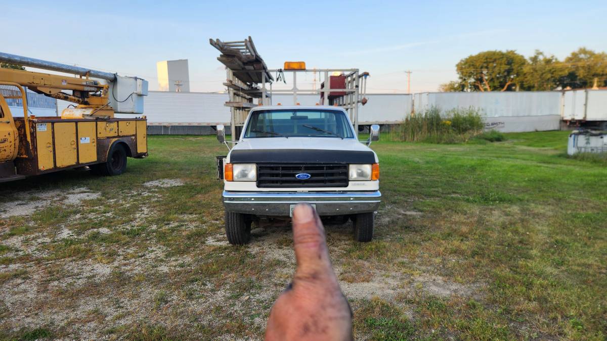 Ford-f550-super-duty-diesel-1991-white-6