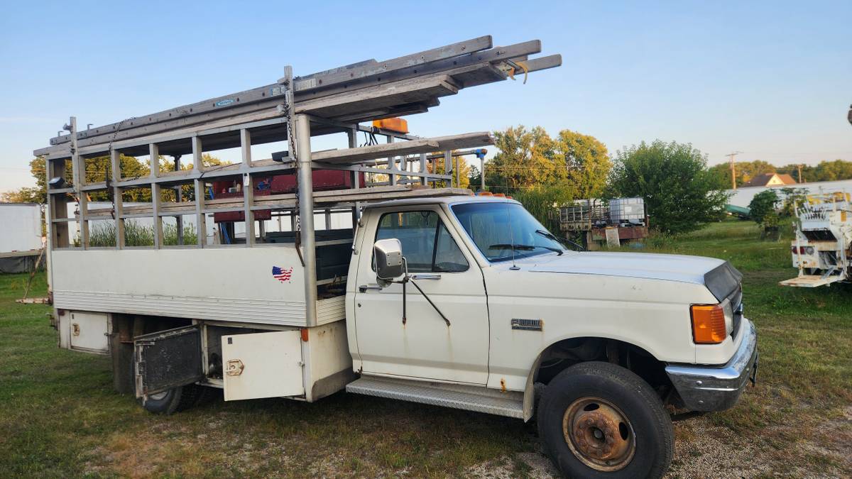 Ford-f550-super-duty-diesel-1991-white-7