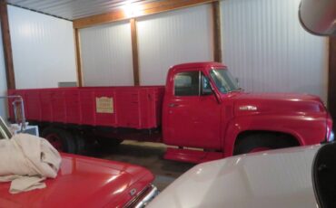 Ford-f600-1953-red-7