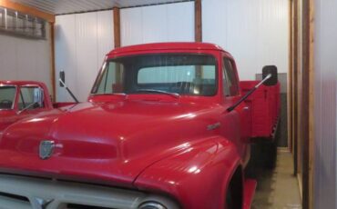 Ford-f600-1953-red-8