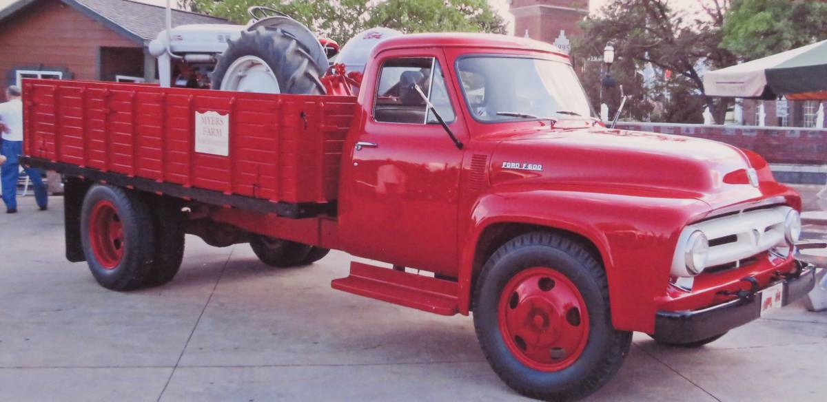 Ford-f600-1953-red