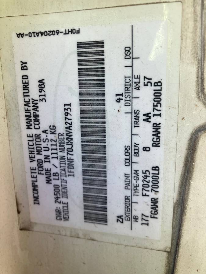 Ford-f700-1992-white-4