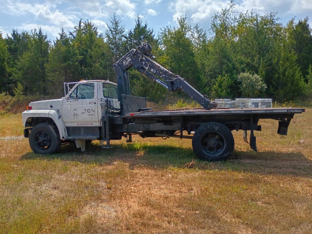 Ford-f800-1989-3
