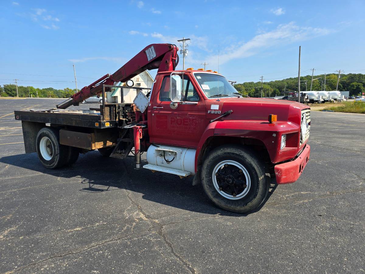 Ford-f800-1990