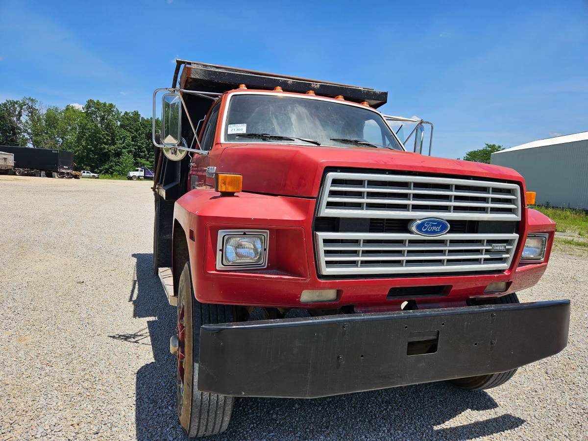Ford-f800-diesel-1993-6
