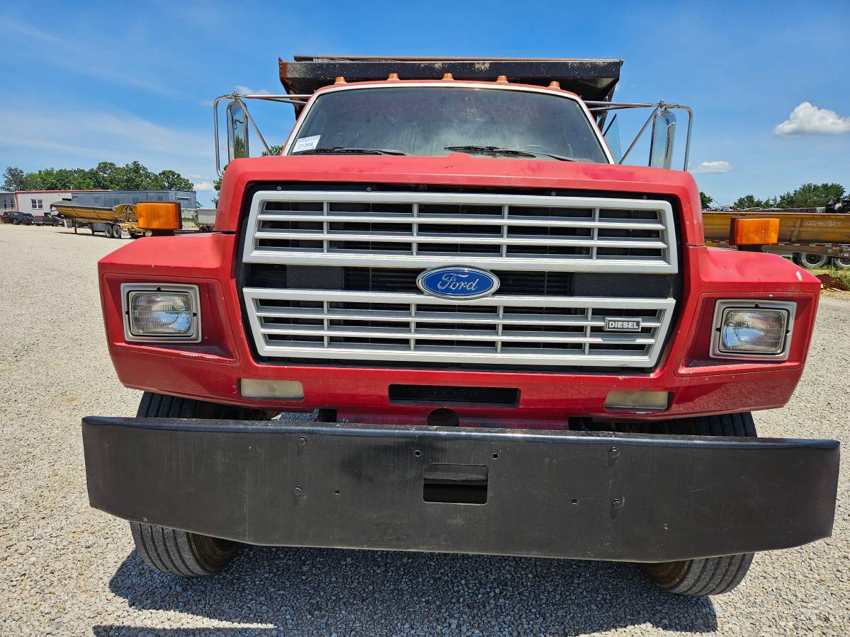Ford-f800-diesel-1993-8