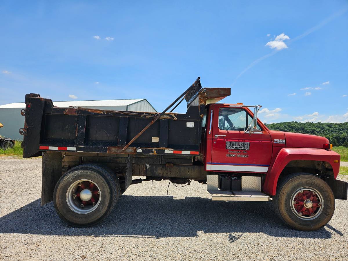 Ford-f800-diesel-1993