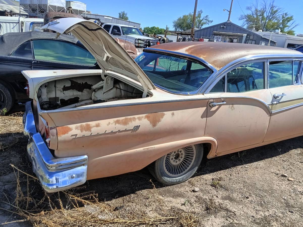 Ford-fairlane-1957-13