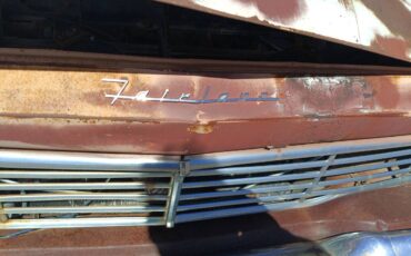 Ford-fairlane-1957