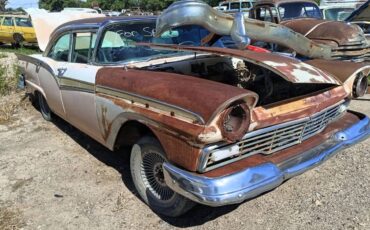 Ford-fairlane-1957-4