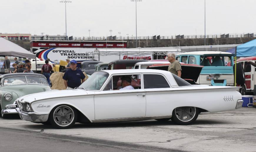 Ford-fairlane-1960-4