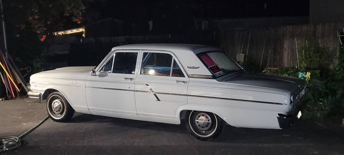 Ford-fairlane-1964-white-9