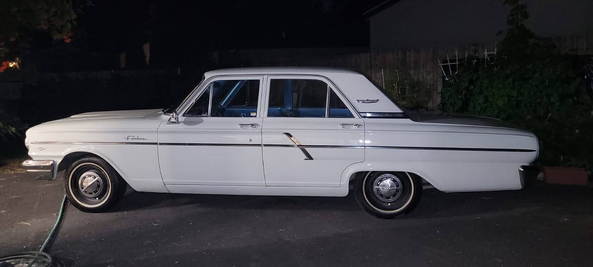 Ford-fairlane-1964-white