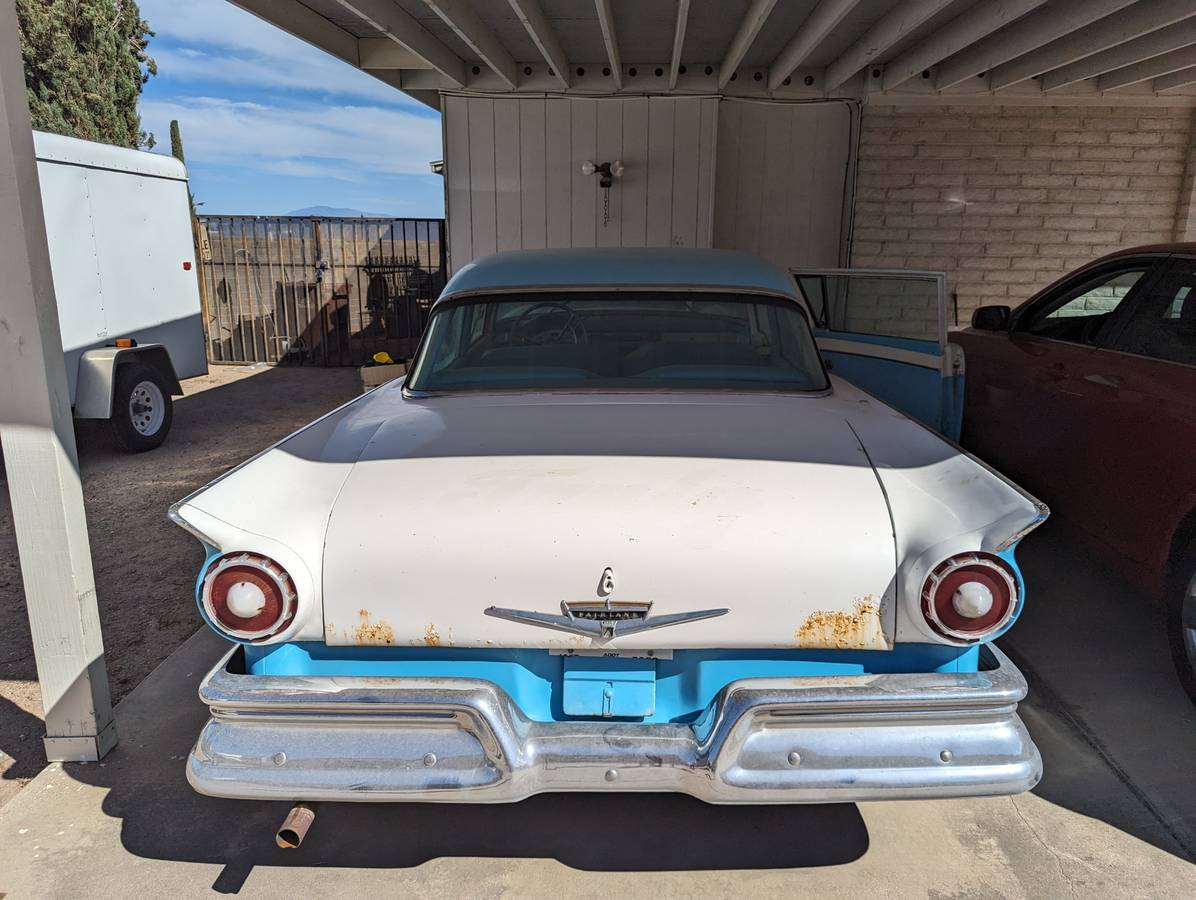 Ford-fairlane-500-1957-blue-2