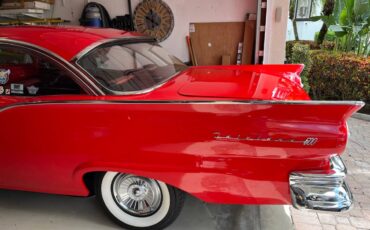 Ford-fairlane-500-1957-red-2