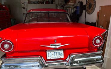 Ford-fairlane-500-1957-red-3