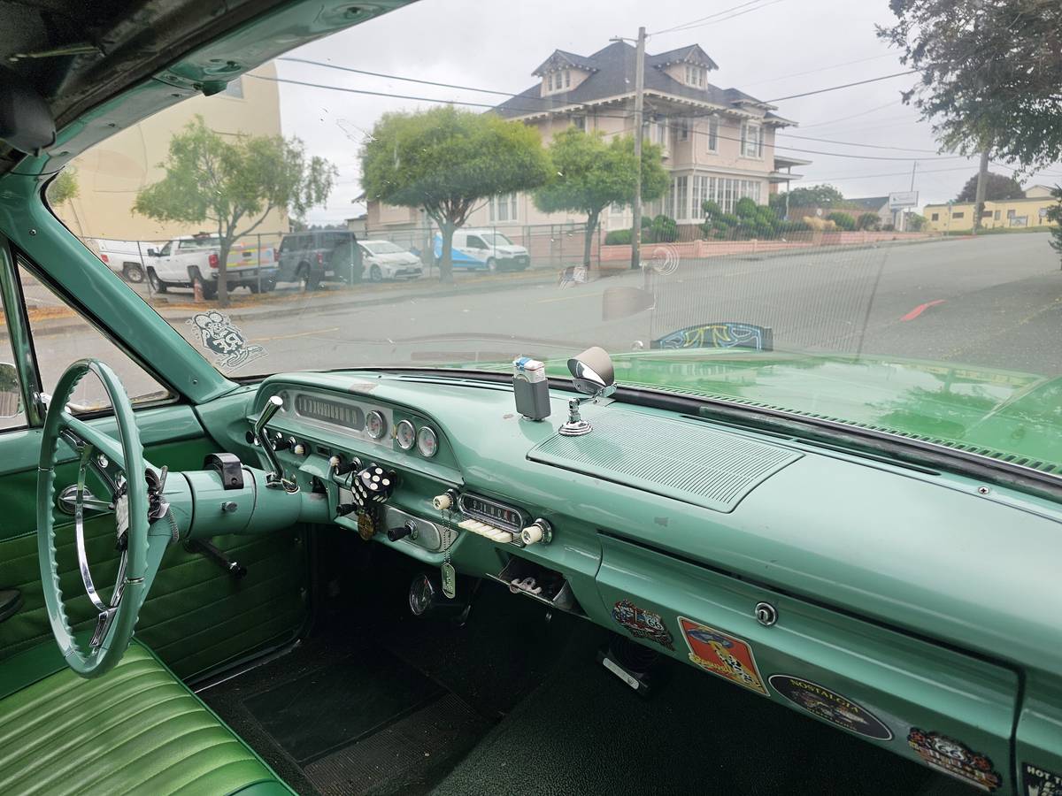 Ford-fairlane-500-1960-green-2