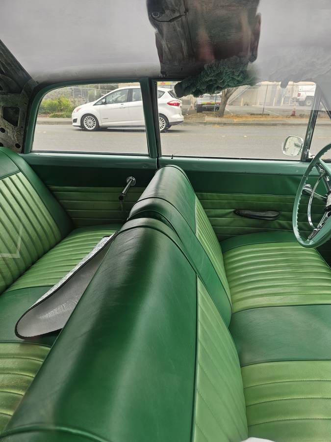 Ford-fairlane-500-1960-green-3