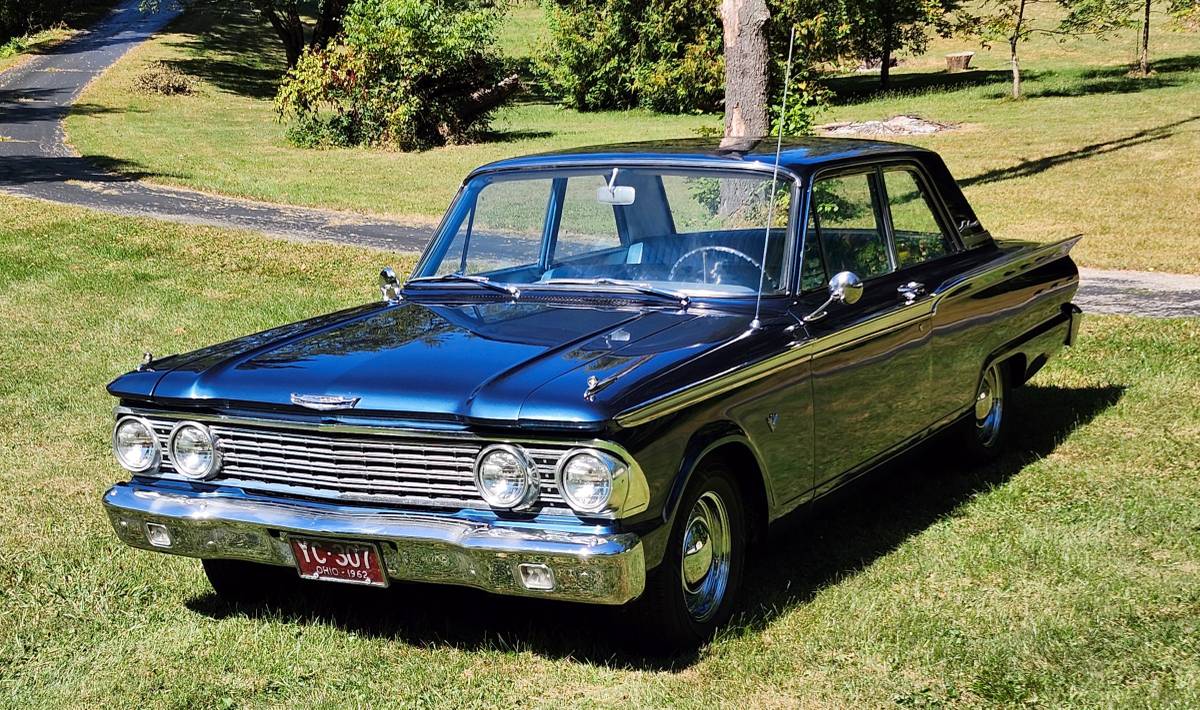 Ford-fairlane-500-1962-blue-3