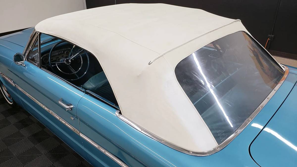 Ford-falcon-futura-convertible-1963-blue-8
