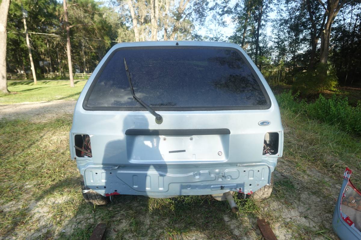 Ford-festiva-1989-15