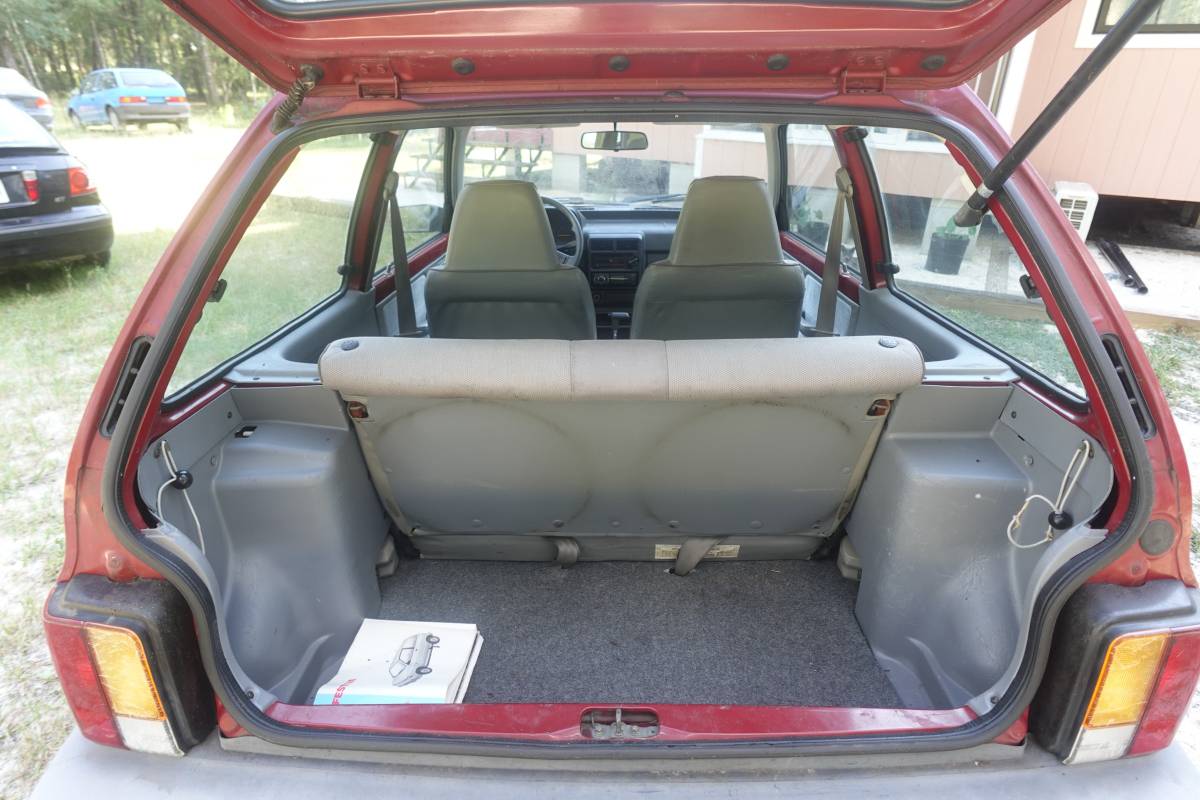 Ford-festiva-1989-4